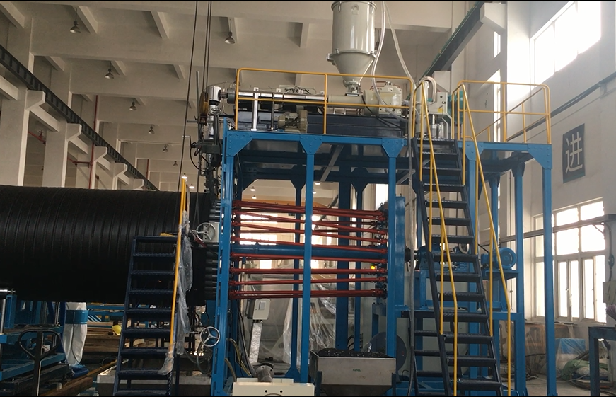 Suurihalkaisijaisen HDPE-käämiputken valmistus