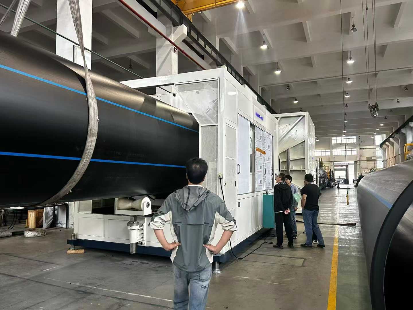 Pääkohdat käynnistyslaitteille ja PE-putkien tuotantoteknologialle, joiden halkaisija on yli 2000 mm